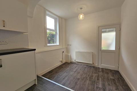 3 bedroom terraced house to rent, Victoria Promenade, Town Centre, Northampton NN1