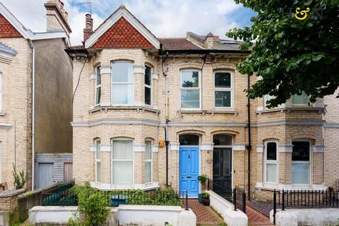 2 bedroom flat for sale, Portland Road, Hove BN3