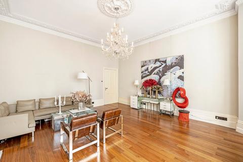 2 bedroom apartment for sale, Holland Park Gardens, Holland Park, W14