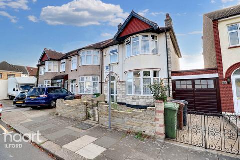 3 bedroom end of terrace house for sale, Wilmington Gardens, Barking