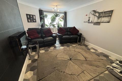 27 The Meadows, Howden, Goole, DN14 7DU