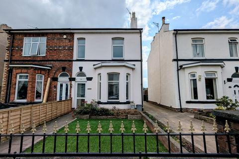 2 bedroom semi-detached house to rent, Upper Aughton Road, Birkdale, Southport, Merseyside, PR8