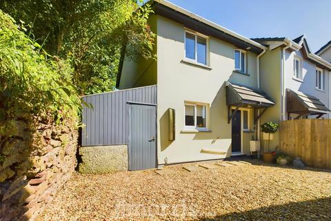 3 bedroom end of terrace house for sale, Victoria Close, Narberth