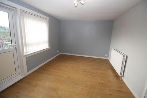 2 bedroom flat to rent, Tower Drive, Gourock