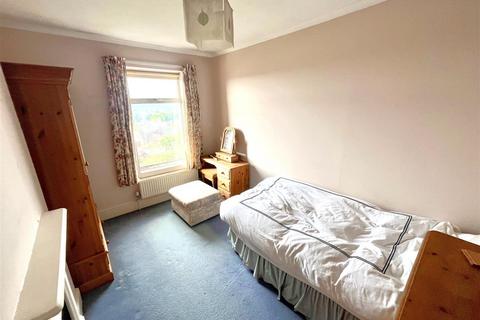 18 Campbell Road, Salisbury, SP1 3BG