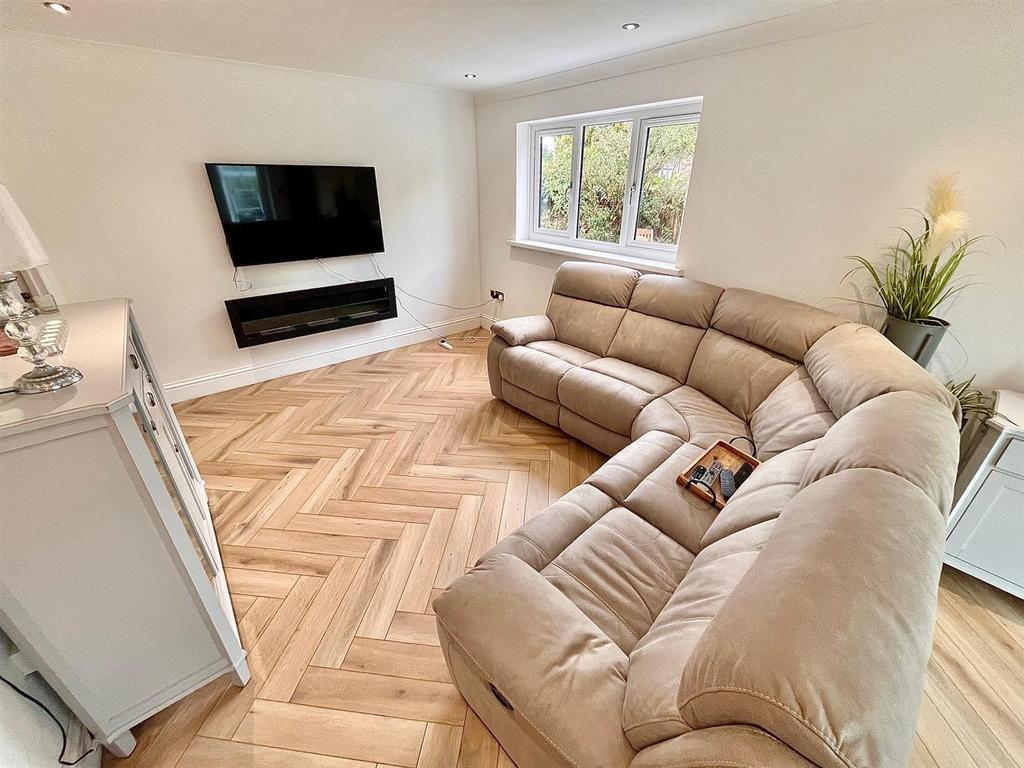 Open Plan Living/Dining Room