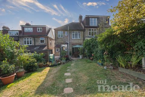 3 bedroom semi-detached house for sale, East View, Highams Park, E4