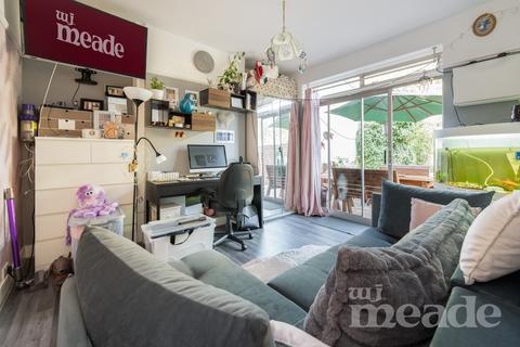 3 bedroom semi-detached house for sale, East View, Highams Park, E4