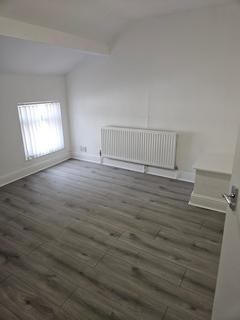 1 bedroom flat to rent, Wellfield Road, Walton, L9