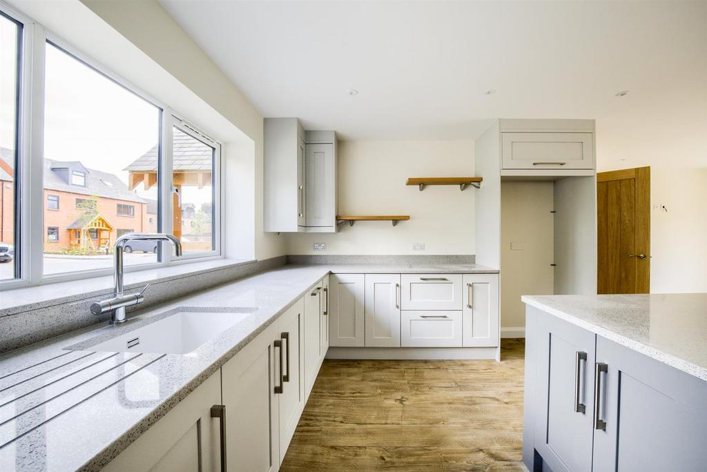 Kitchen 4