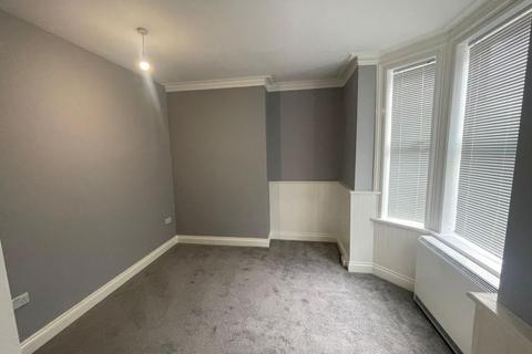 1 bedroom ground floor flat to rent, Felixstowe Road, Ipswich IP3