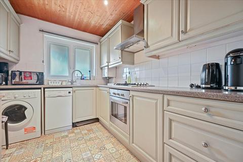 1 bedroom flat for sale, St Paul's Close, Ealing, London, W5