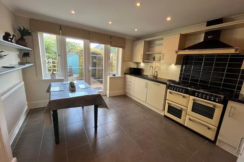 4 bedroom end of terrace house for sale, Woodhouse Gardens, Greenham RG19