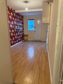 4 bedroom terraced house to rent, Mangold Way, Erith DA18