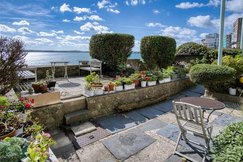 7 bedroom house for sale, Rock Terrace, St Julian Street, Tenby