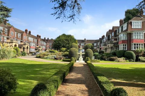 1 bedroom flat for sale, Queensberry House, Friars Lane, off Richmond Green