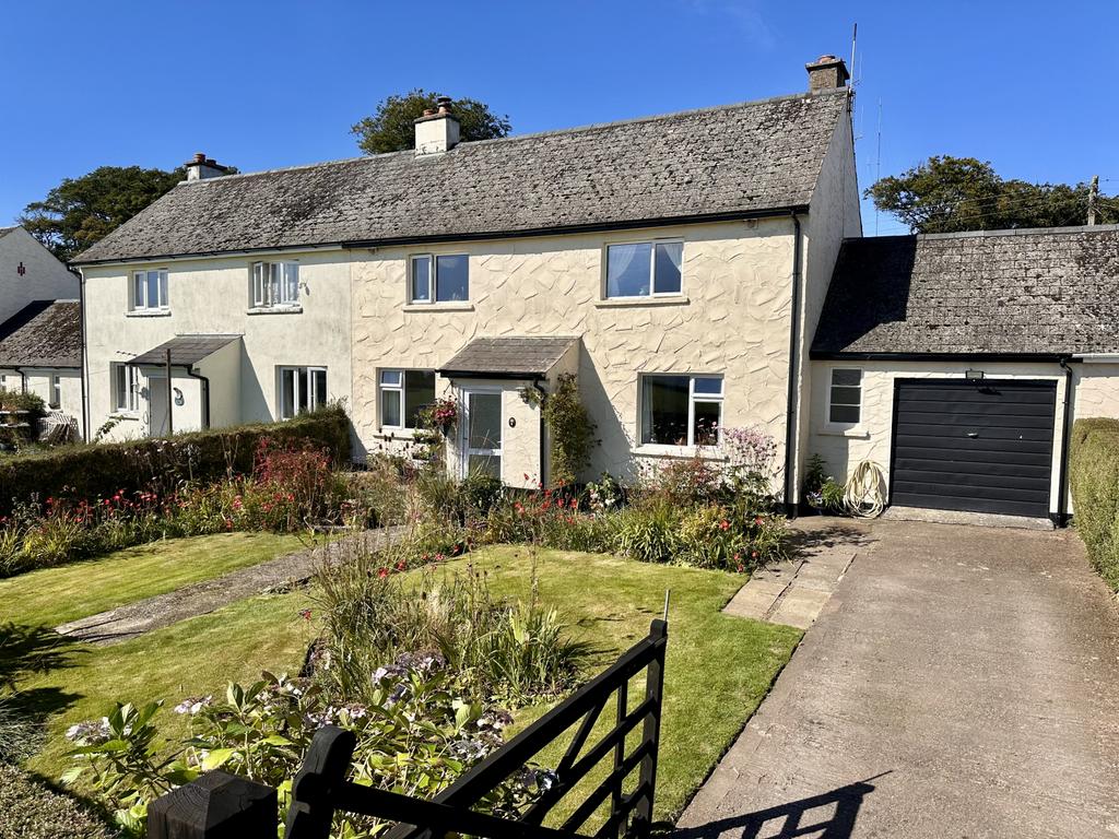 Family Home With Far Reaching Views