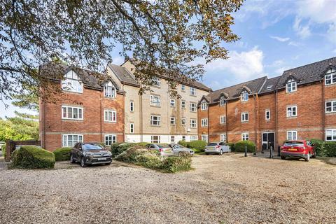 1 bedroom apartment for sale, Ashdown House, Rembrandt Way, Reading