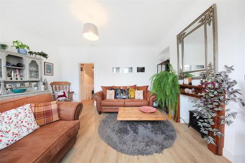 1 bedroom flat for sale, Petersfield Road, Acton W3