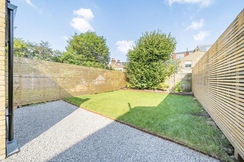 2 bedroom flat for sale, Lucien Road, Tooting