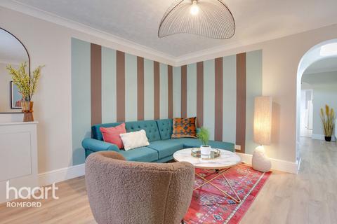 56 Albert Road, Romford, RM1 2PP
