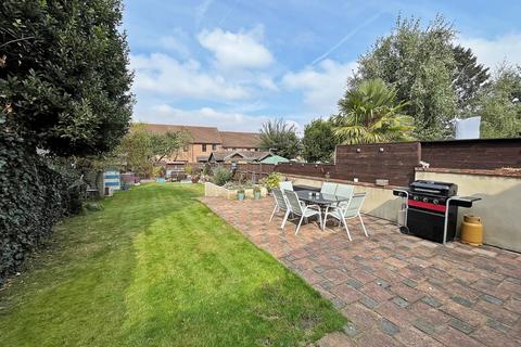 4 bedroom semi-detached house for sale, Windmill Road, Flitwick