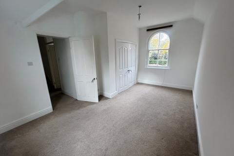 2 bedroom flat to rent, Flat 4, 19 Lenton Road, The Park, Nottingham, NG7 1DQ