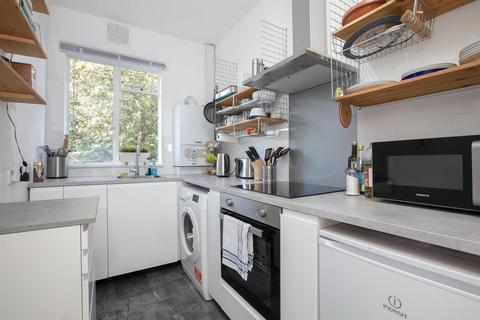 3 bedroom flat for sale, Vicarage Grove, Camberwell, SE5