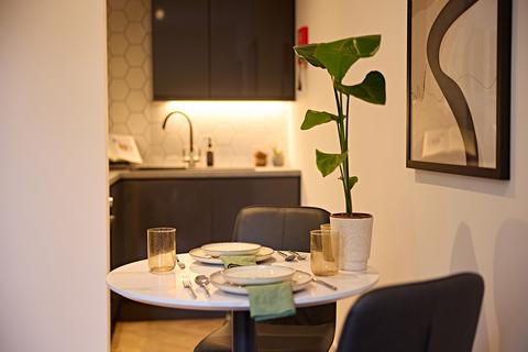 1 bedroom apartment to rent, Apt 0511, Q Three Residence, 30 Westgate LS1