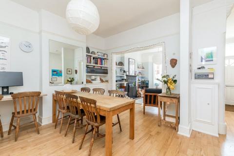 4 bedroom house to rent, Queens Park Road, Brighton BN2