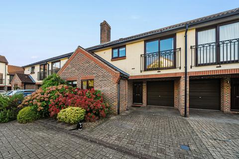 2 bedroom terraced house for sale, Mayfair Gardens, Banister Park, Southampton, Hampshire, SO15