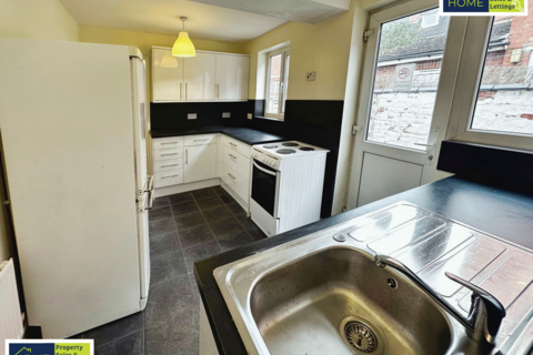 4 bedroom terraced house to rent, Beaconsfield Road, Westcotes, Leicester, Leicestershire