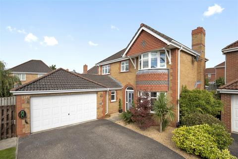 4 bedroom detached house for sale, 64 Dover Park, Dunfermline