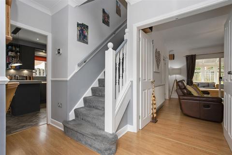 4 bedroom detached house for sale, 64 Dover Park, Dunfermline