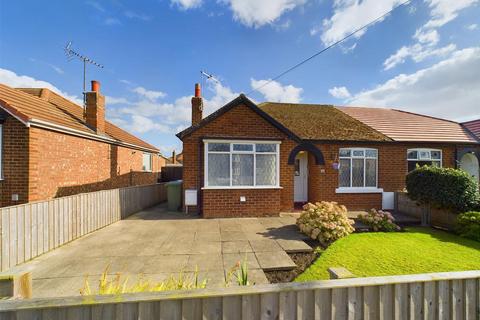 2 bedroom semi-detached bungalow for sale, Applegarth Lane, Bridlington