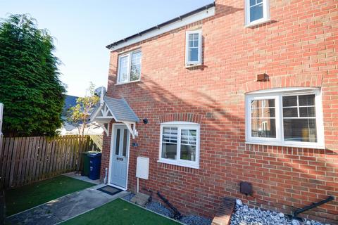 2 bedroom end of terrace house for sale, Angel Way, Birtley