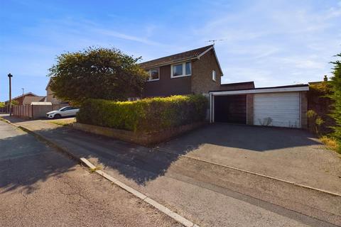 3 bedroom semi-detached house for sale, Rochdale Avenue, Calne SN11