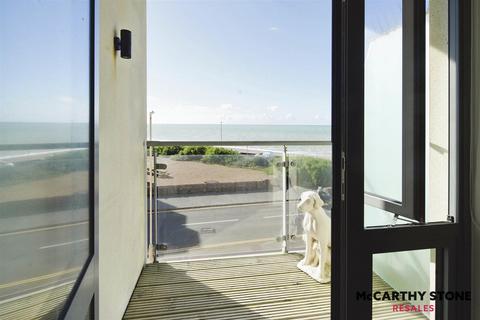 1 bedroom apartment for sale, Eversley Court, Dane Road, Seaford, East Sussex BN25 1FF