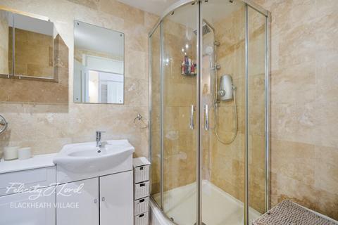 30 Kenilworth Gardens, London, SE18 3JB