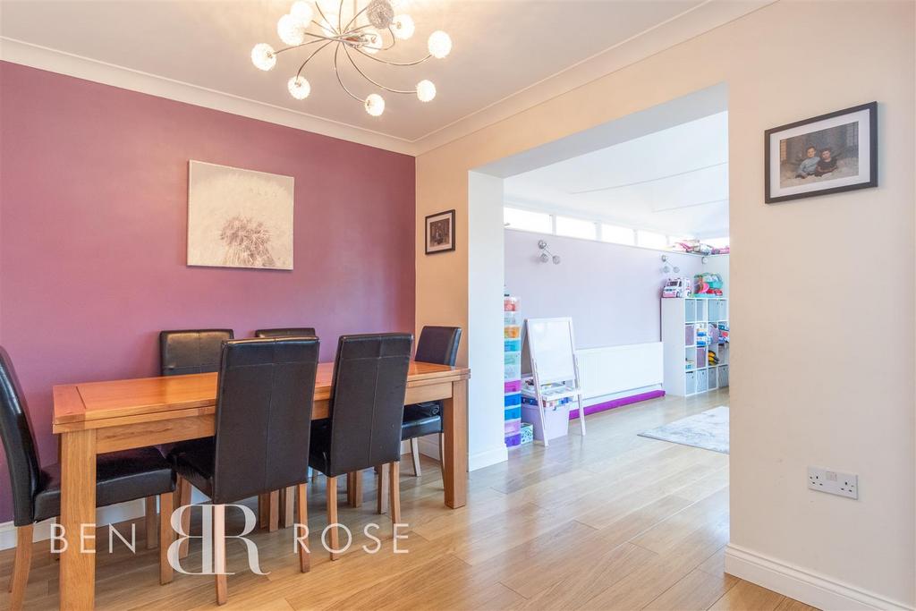 Dining Room/Conservatory