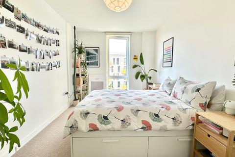 1 bedroom apartment for sale, Sculpture House, Killick Way, London E1