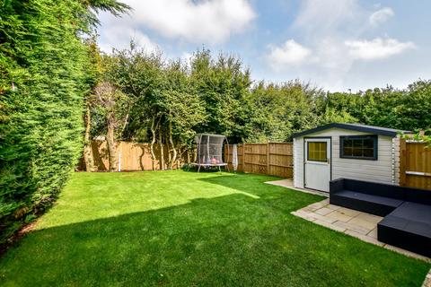 3 bedroom detached house for sale, Coniston Road, Kings Langley, WD4