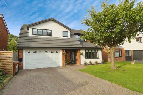 4 bedroom detached house for sale, Langley Close, Sandbach