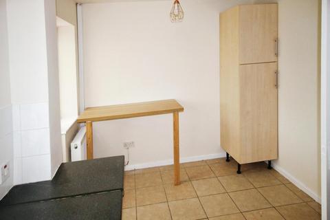 2 bedroom terraced house to rent, Grand Junction Way, Walsall, WS1