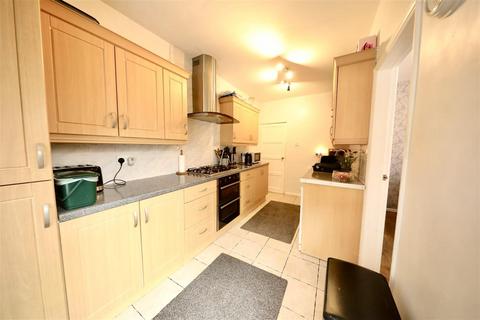 3 bedroom terraced house for sale, Bricknell Avenue, Hull