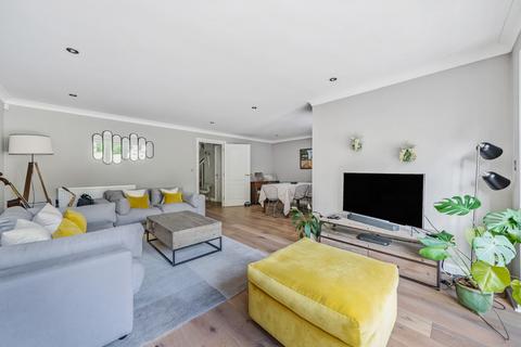 5 bedroom detached house for sale, Hermitage Road, Woking GU21