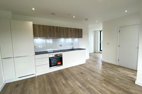 2 bedroom apartment to rent, London Road, Surrey TW18