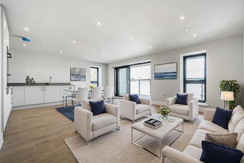 3 bedroom apartment for sale, City Road, Truro