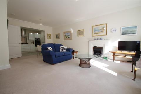 2 bedroom apartment for sale, St. Martins Street, Wallingford