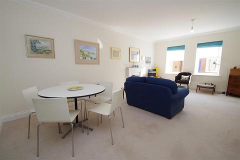 2 bedroom apartment for sale, St. Martins Street, Wallingford